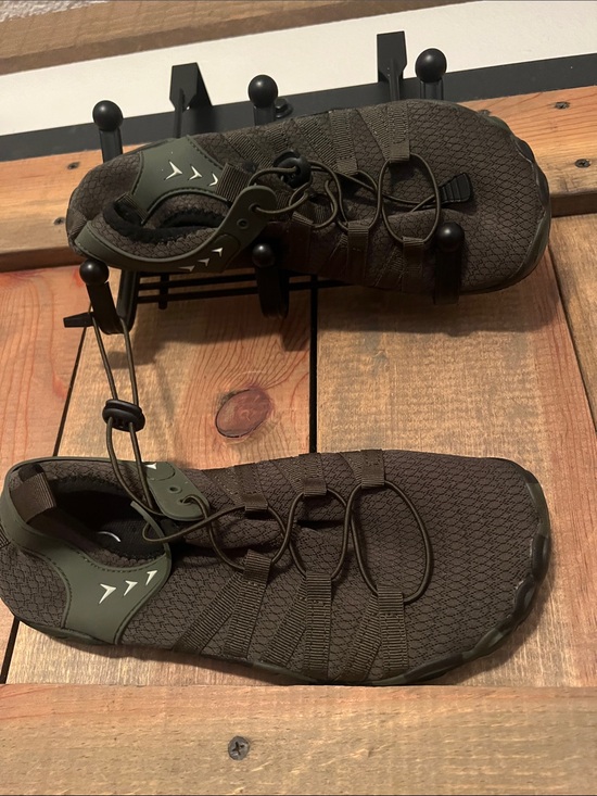 Hike Footwear Shoes - Women’s Olive Green Slip-On Active Sneakers with Bungee Lacing